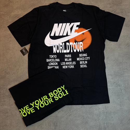 Camiseta NK World Tour Preta